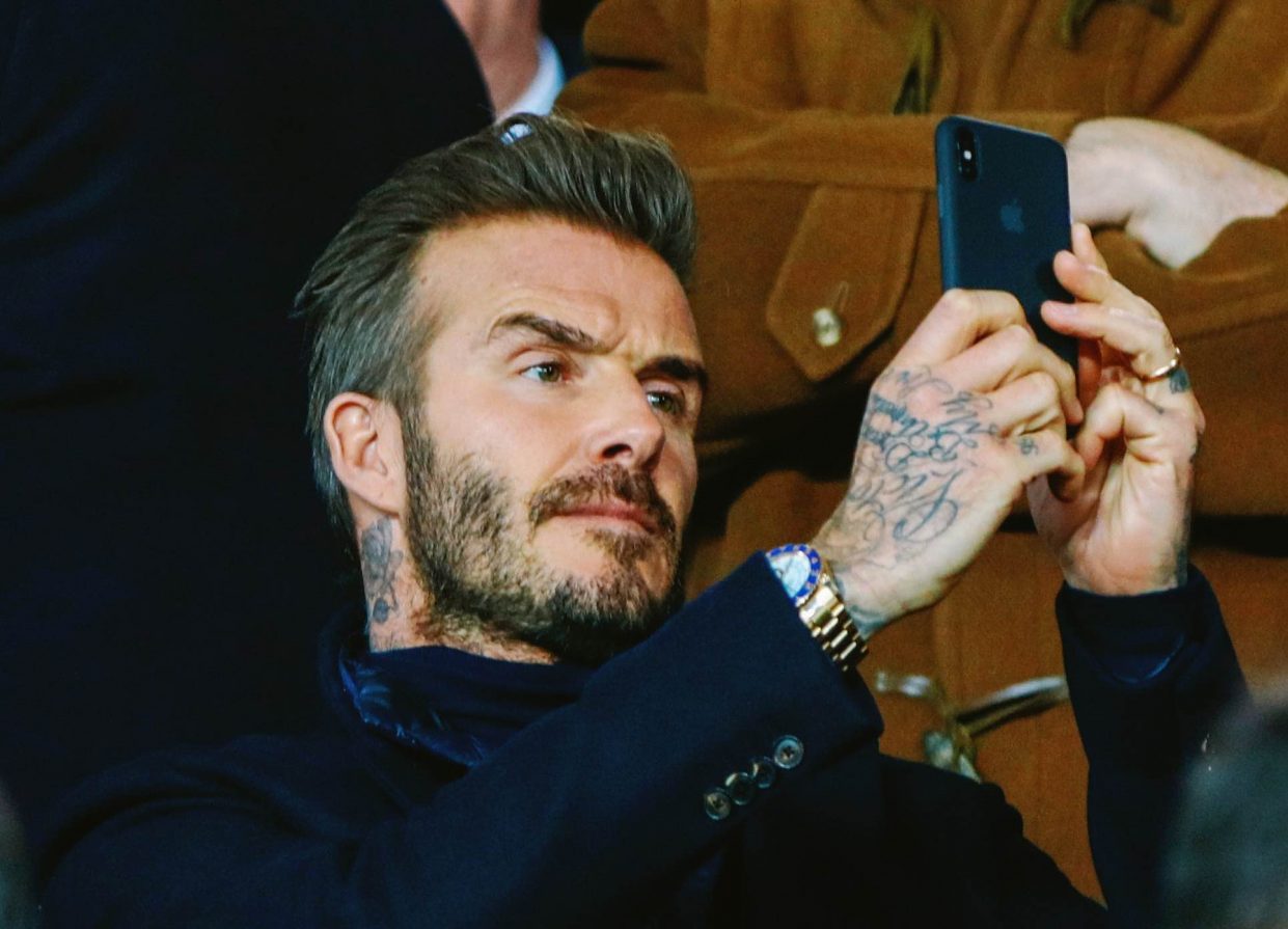 Дэвида Бекхэма лишили прав. Виноват смартфон