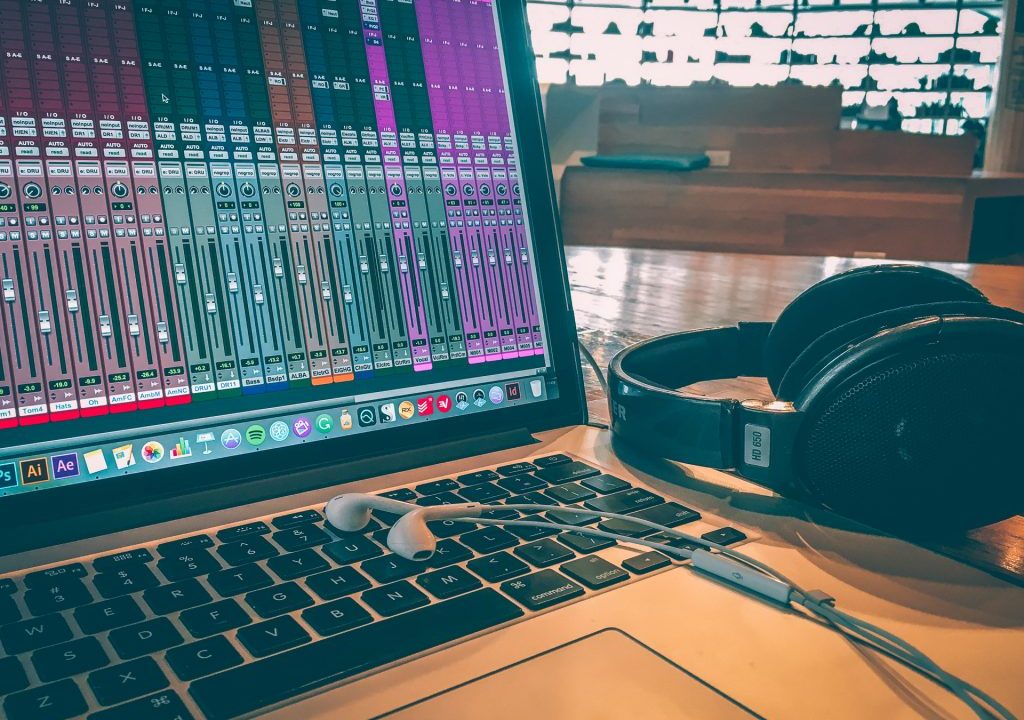 60 страниц жалоб. У MacBook Pro серьёзные проблемы со звуком