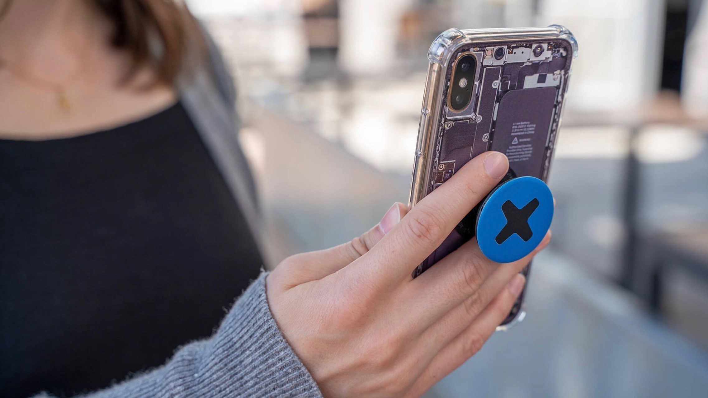 Чехлы от iFixit видят все айфоны насквозь