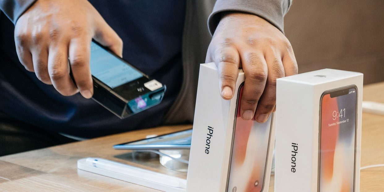 Теперь Apple продает у нас индийские айфоны вместе с китайскими