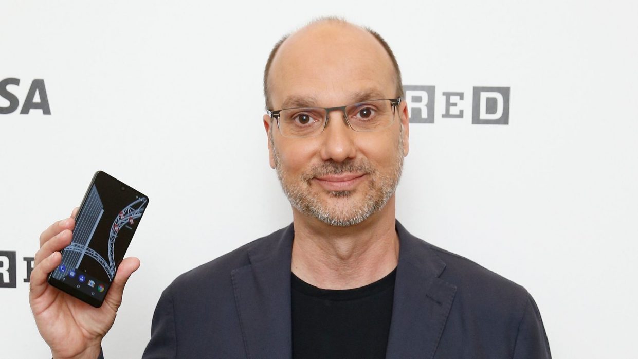 Создатель Android Энди Рубин содержал несколько любовниц и годами обманывал жену