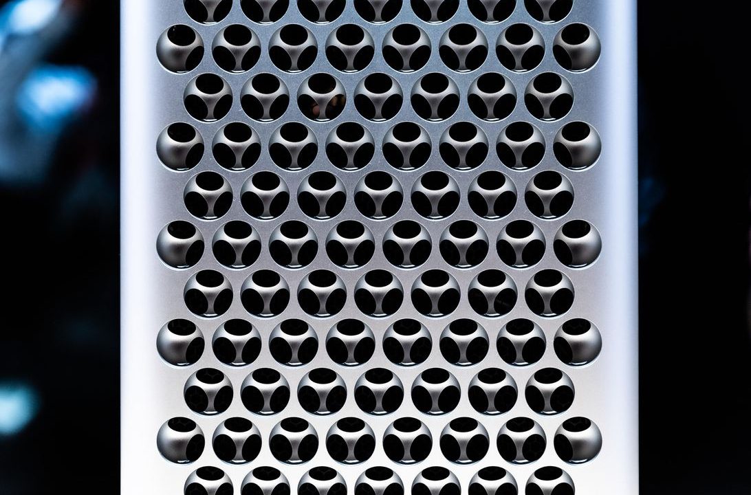 Как Apple додумалась до такой решётки в Mac Pro