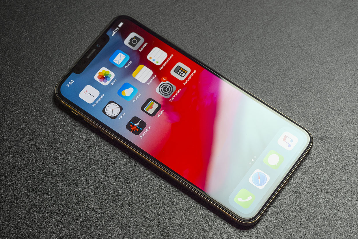 Я ношу iPhone Xs Max без чехла один год. Что с ним стало