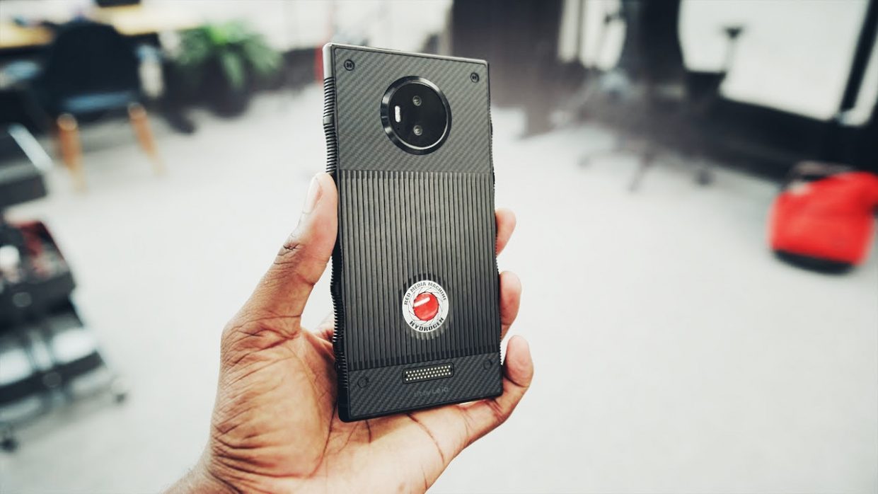 Самый необычный смартфон возвращается. Анонсирован RED Hydrogen Two