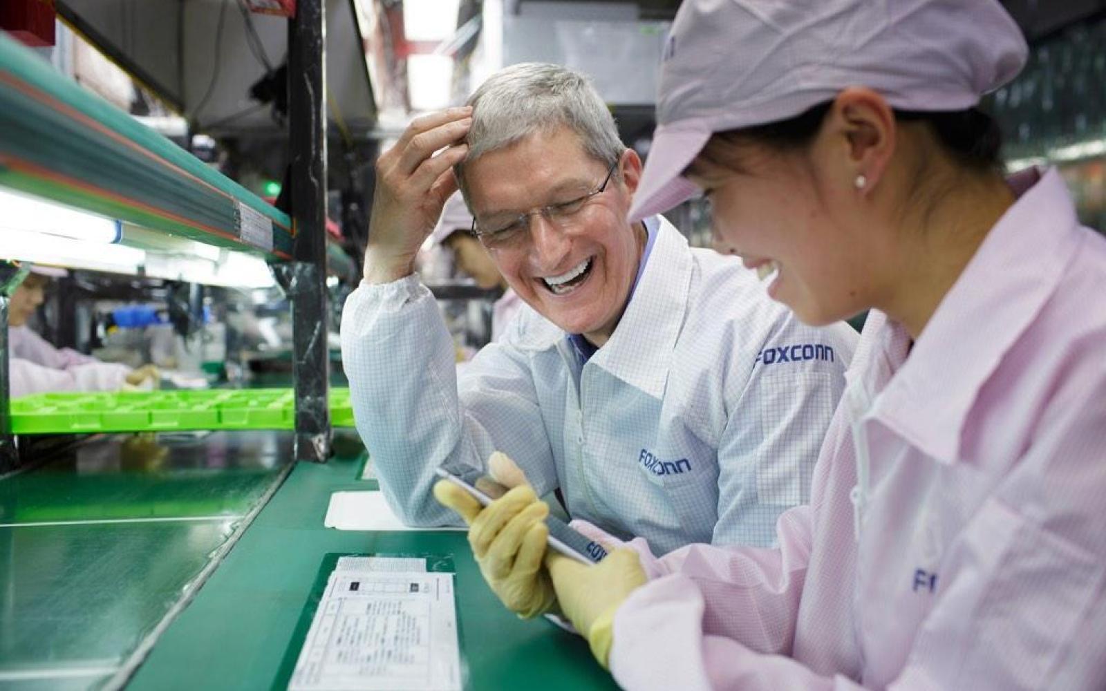 Apple наняла военных разведчиков для контроля китайских рабочих