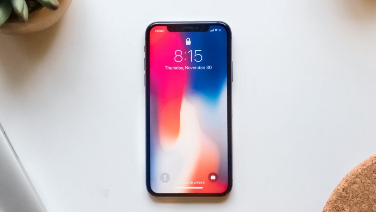 Apple тестирует китайские OLED-экраны для iPhone 12