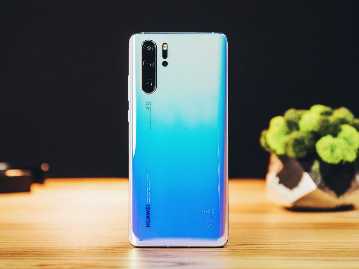 На смартфонах Huawei появится операционная система Аврора