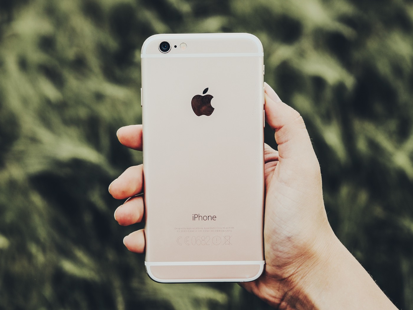 На Apple снова подали иск о замедлении iPhone