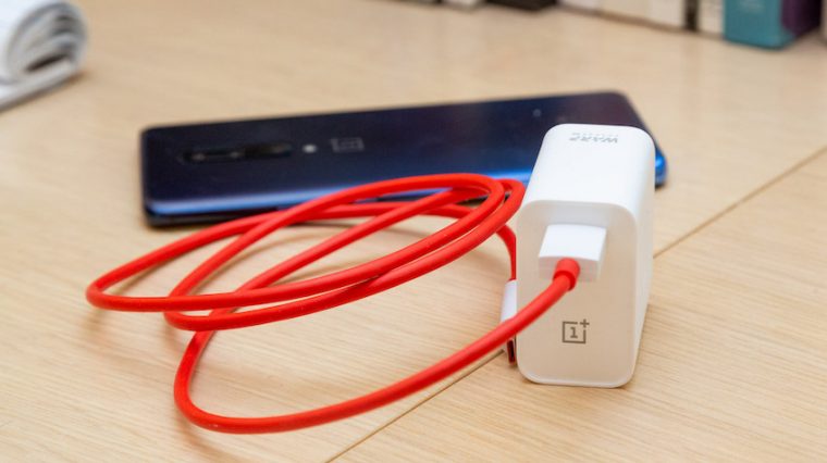Автомобильная зарядка oneplus Автомобильная зарядка oneplus