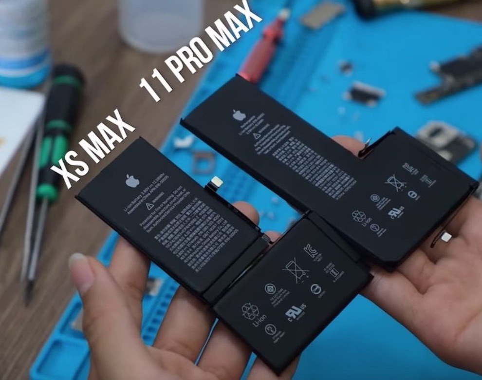 Сравнение аккумуляторов iPhone 11 Pro Max и iPhone XS Max