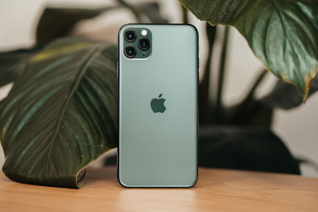 Тим Кук рассказал, почему Apple выпустила iPhone 11 Pro в зелёном цвете