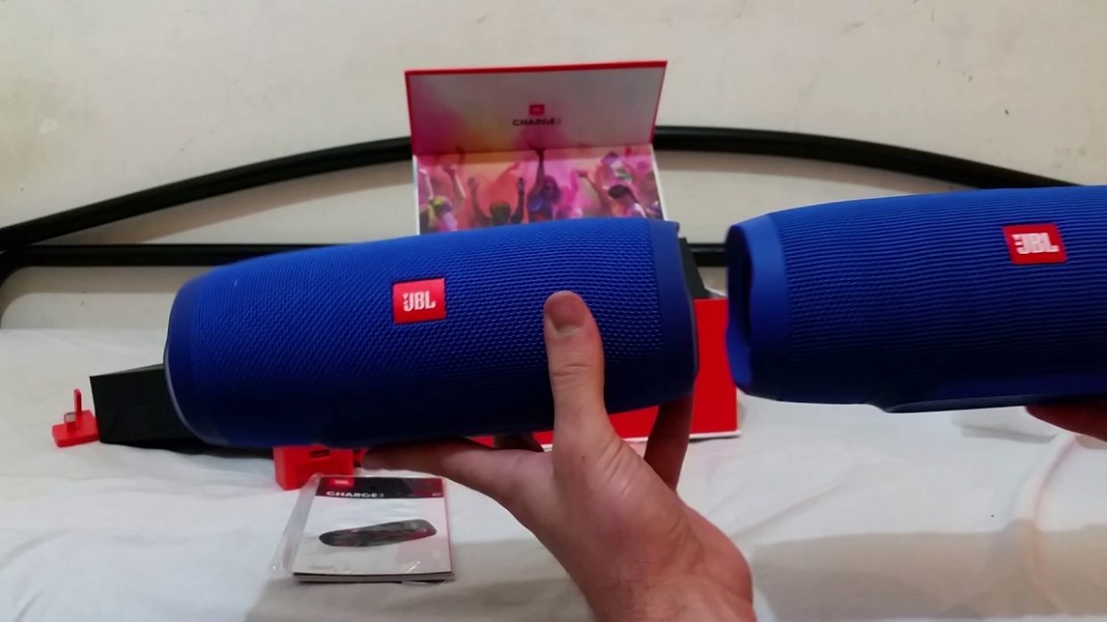 Поддельных наушников и колонок JBL стало слишком много. Harman начала бороться с этим