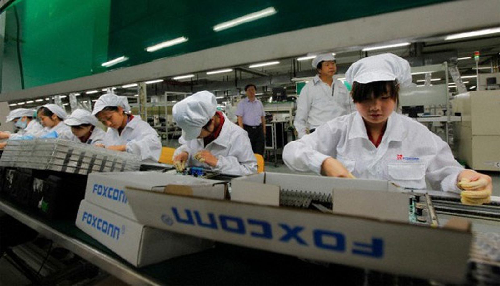 Foxconn запретила сотрудникам ездить на завод по сборке iPhone из-за коронавируса