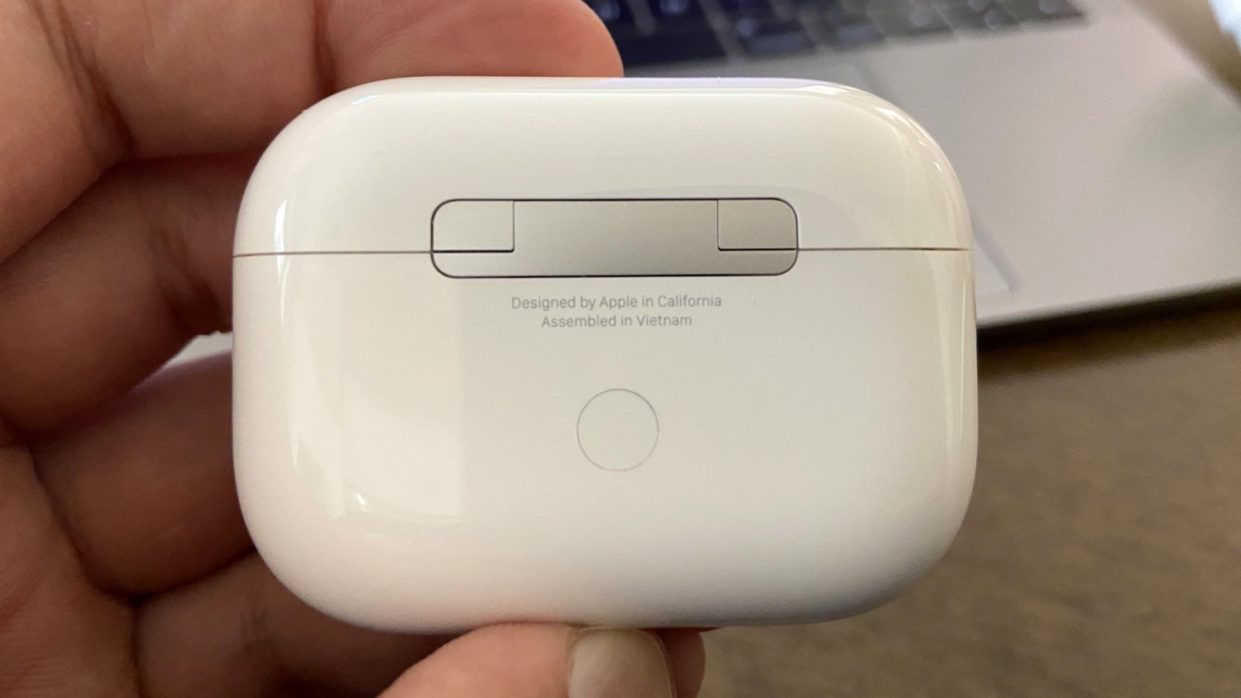 Не пугайтесь, если на ваших новых AirPods Pro будет написано Assembled in Vietnam