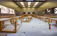 В США временно закрыты часть Apple Store из-за массовых протестов и грабежей