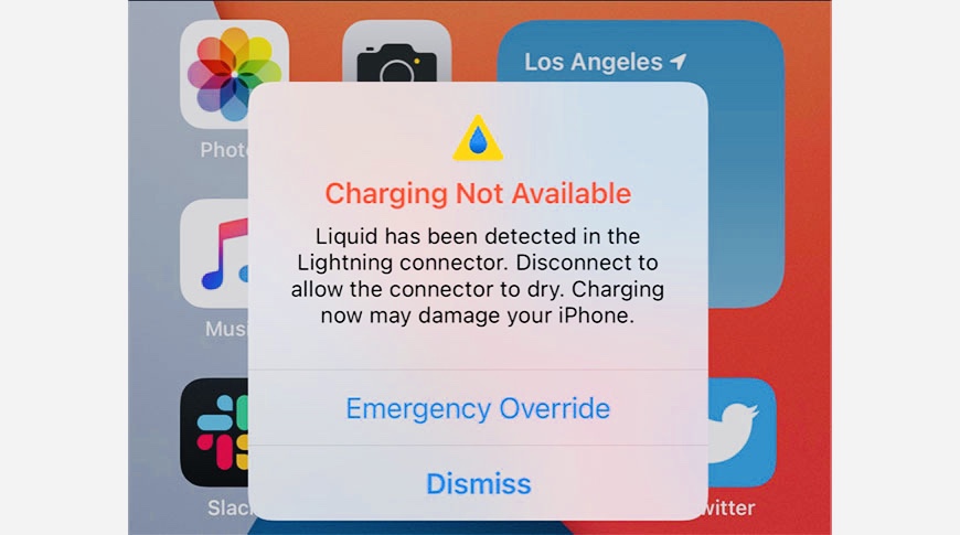 iPhone с iOS 14 можно заряжать даже при срабатывании датчика попадания воды в порт Lightning
