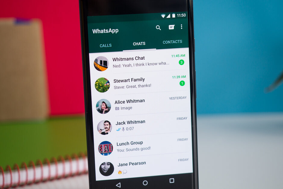 WhatsApp спрятал чужие сообщения из поиска Google