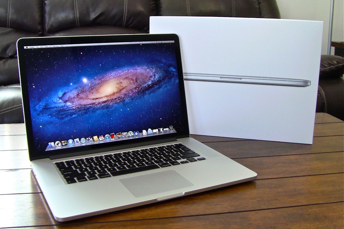 Apple скоро прекратит ремонт первых MacBook Pro с дисплеем Retina. Они устарели
