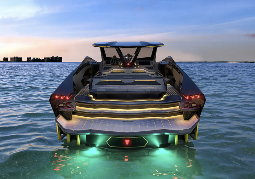 Lamborghini выпустила яхту. Это лодка-суперкар с гоночным двигателем