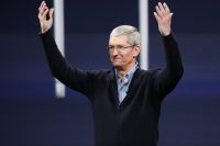 Тим Кук стал миллиардером после резкого роста акций Apple