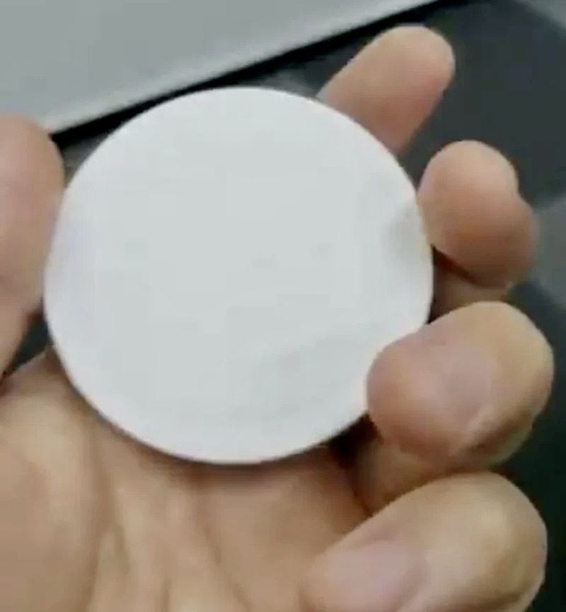 Прототип беспроводной магнитной зарядки Apple показали на видео