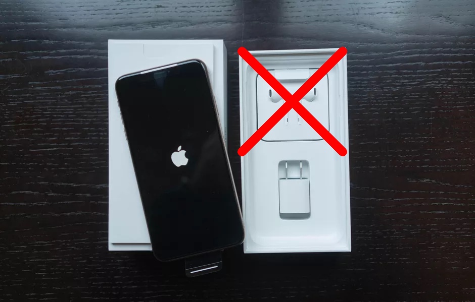 iOS 14.2 подтверждает, что в комплекте с iPhone 12 не будет наушников