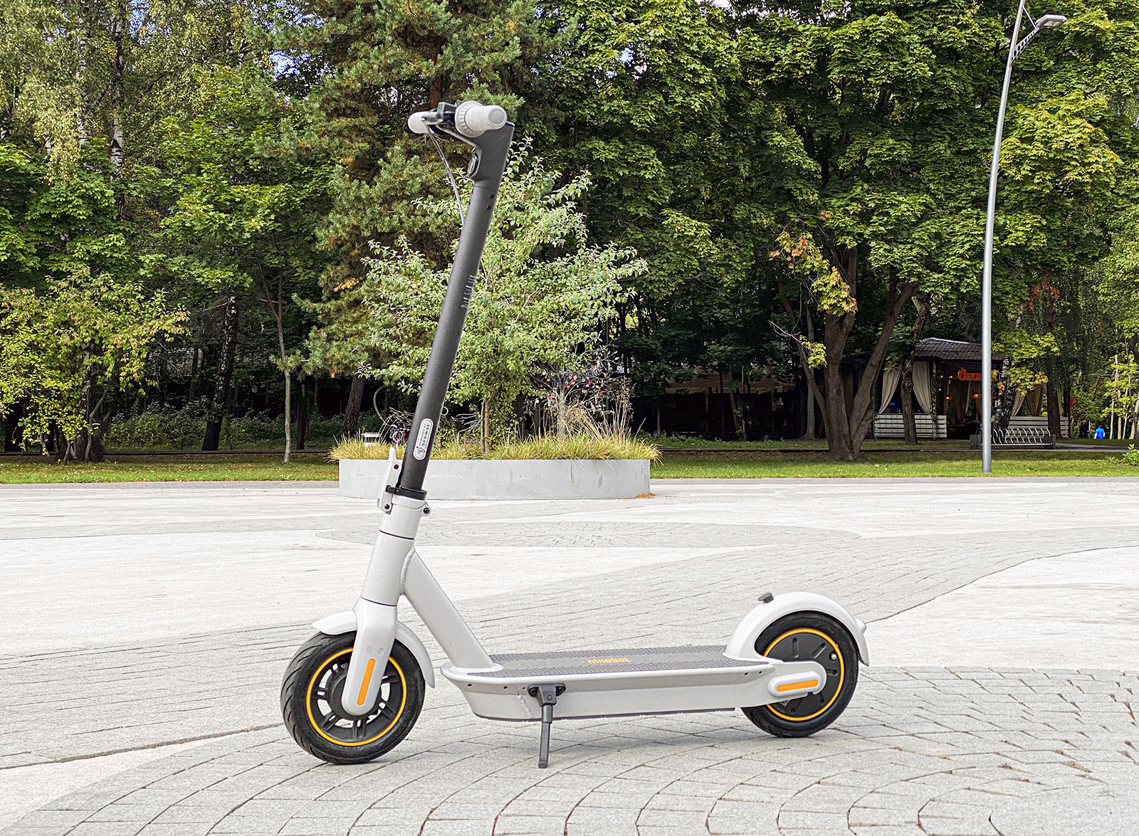 Обзор топового самоката Ninebot Kickscooter MAX G30LP от человека, который самокаты ненавидел