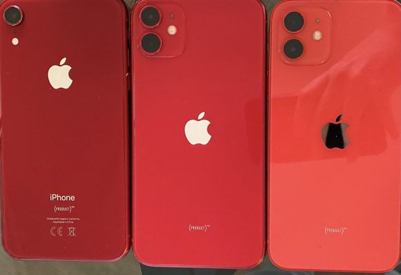 Как изменился красный iPhone за три года