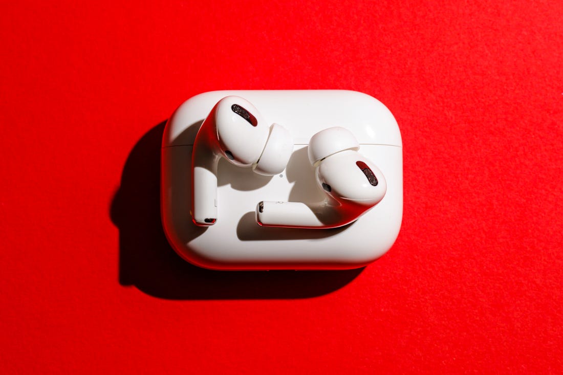 В России подорожали все AirPods