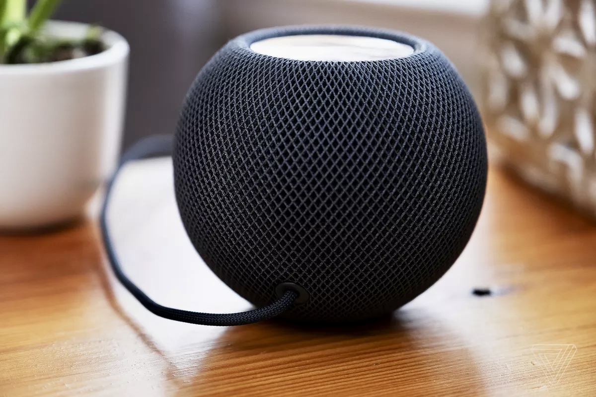 HomePod mini обновилась и теперь поддерживает зарядки 18 Вт