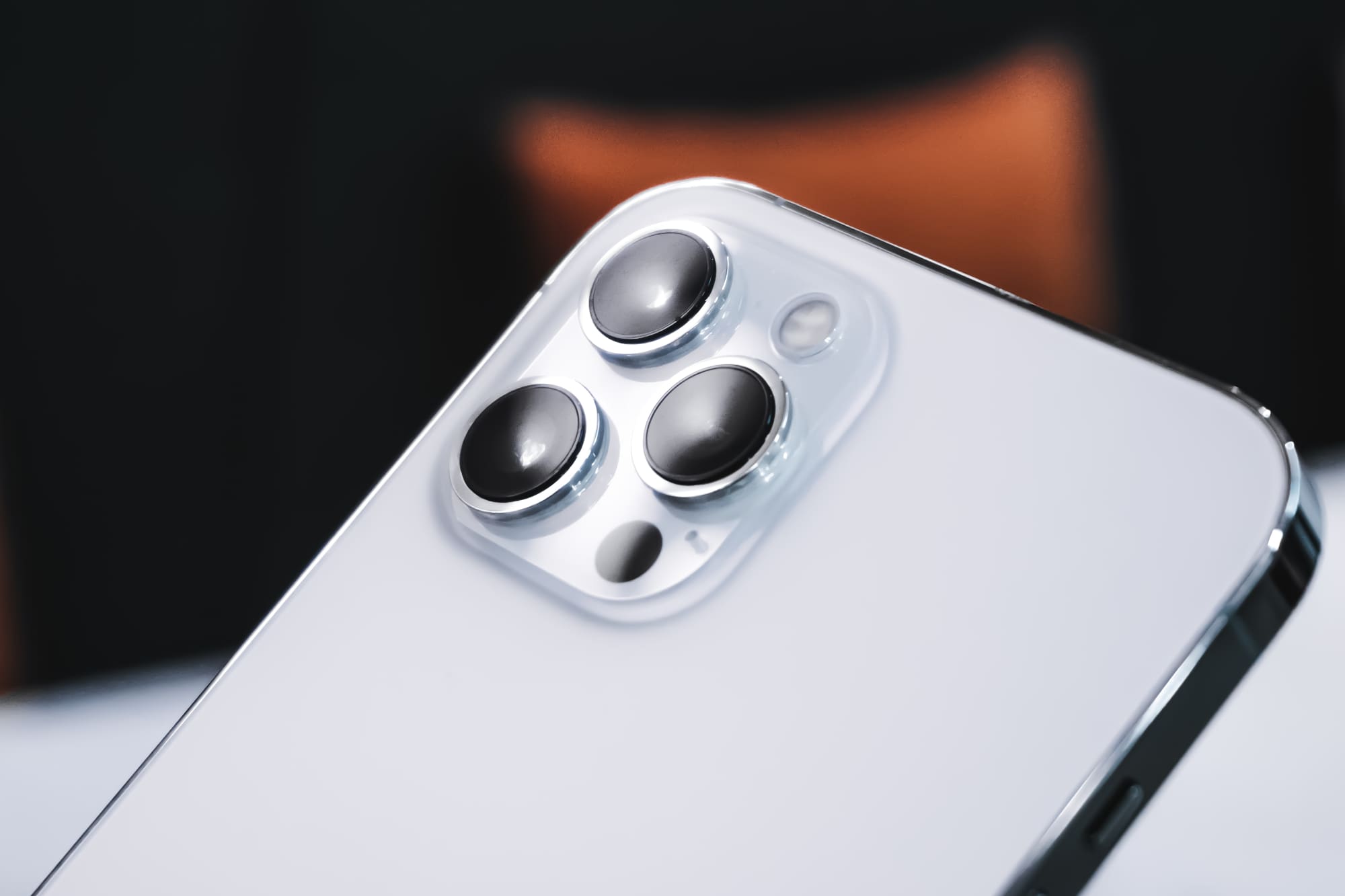 В iPhone 13 появится новая сверхширокоугольная камера с улучшенной ночной съемкой