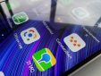 На Android-смартфоны начинают приходить обновления с предустановкой российского ПО