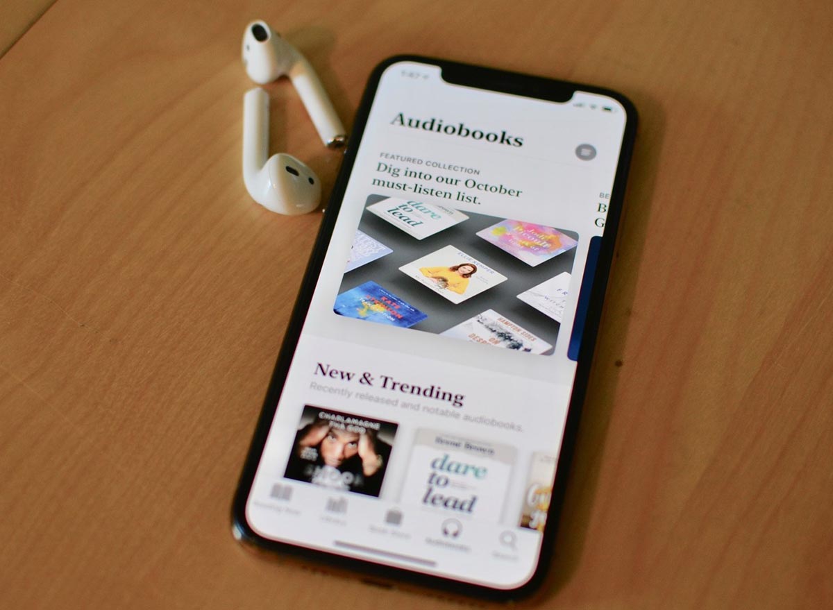 Как скачать аудиокнигу на iPhone для прослушивания без интернета