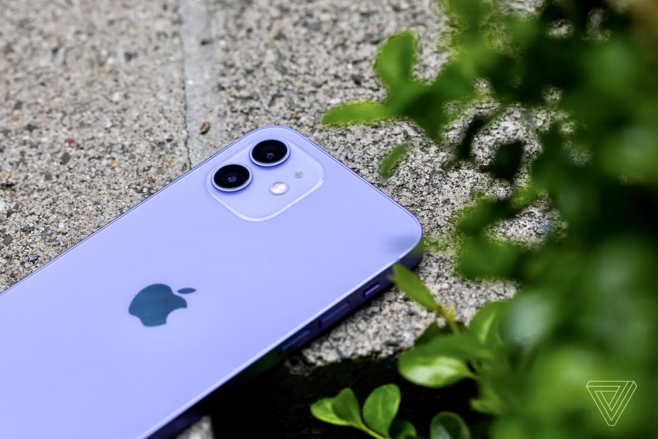 Первые впечатления от фиолетового iPhone 12. Цвет, которого не хватало