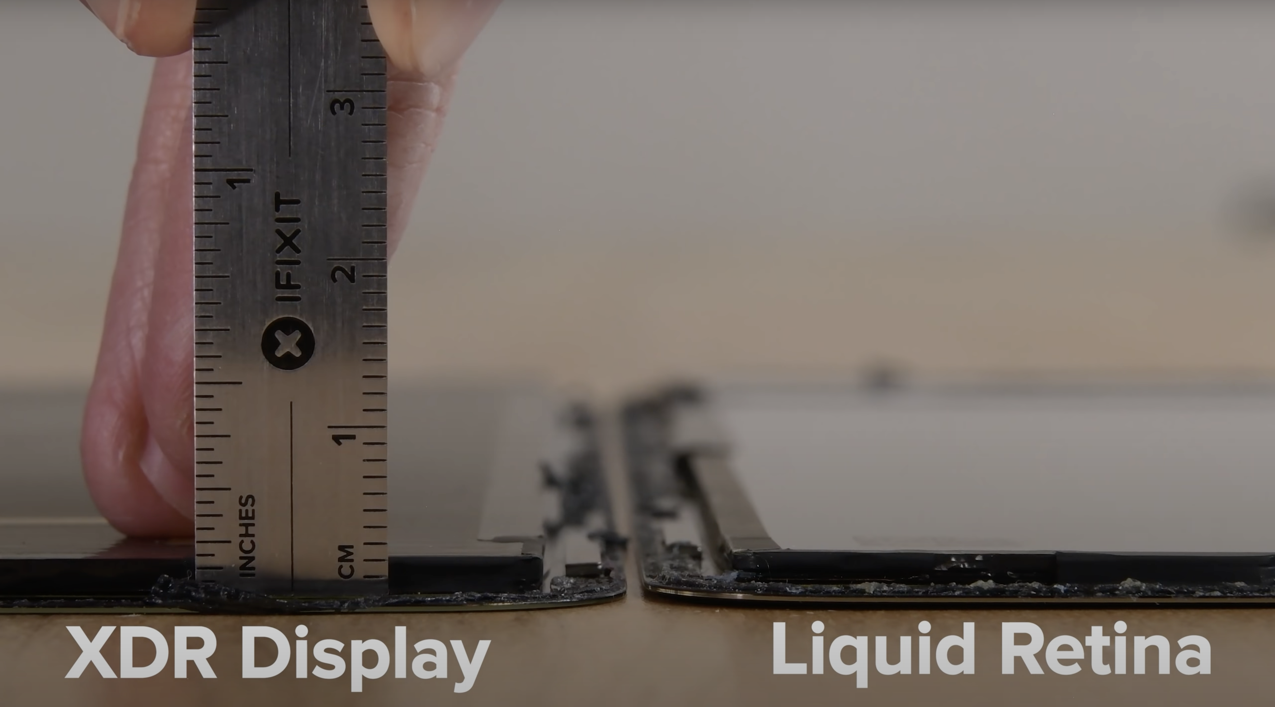 iFixit разобрали новый iPad Pro с M1 и показали, как выглядит дисплей mini-LED изнутри