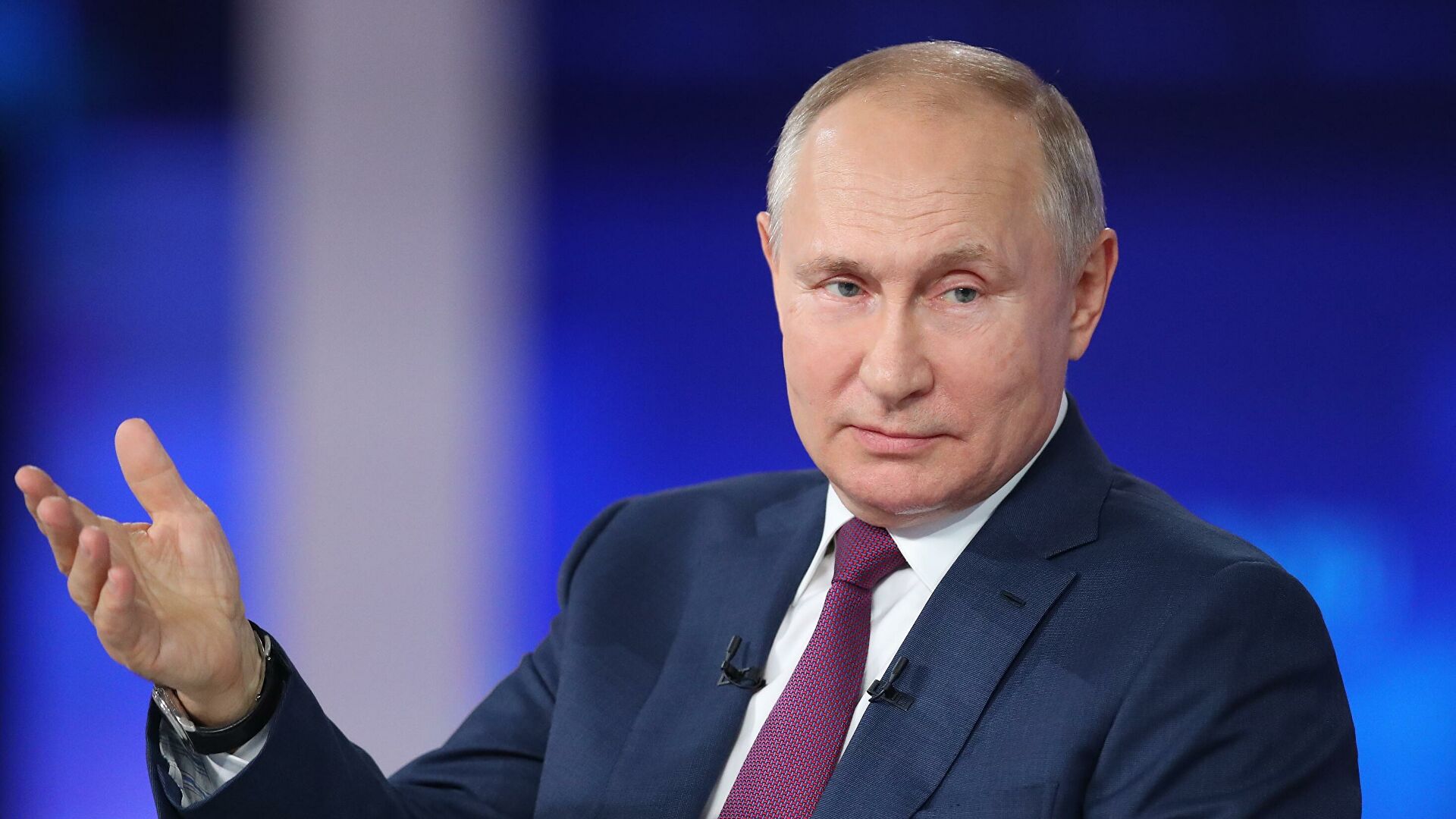 Путин пообещал не блокировать зарубежные соцсети в России