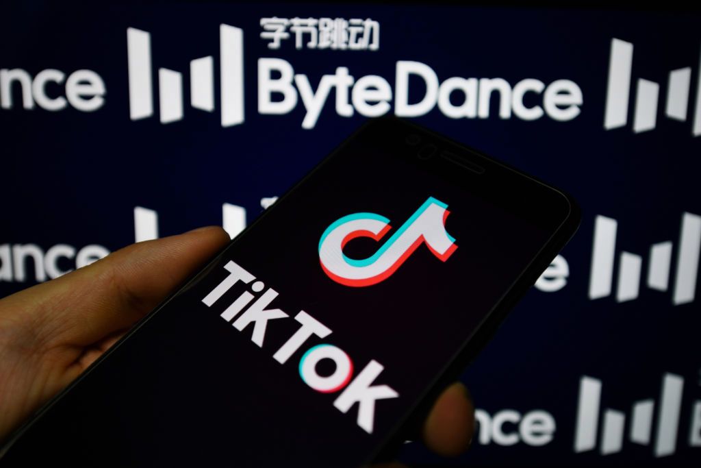 TikTok тайно начал собирать лица и голоса всех пользователей. В США подняли тревогу