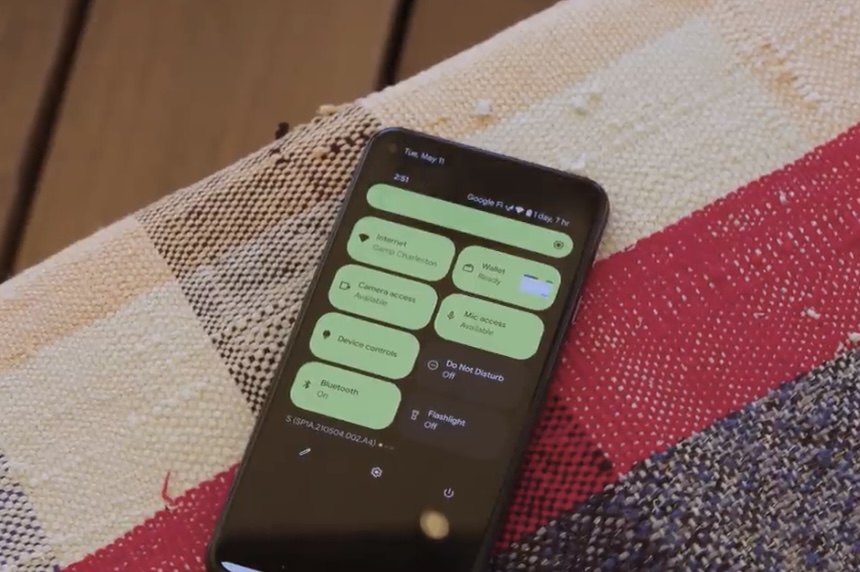 В Android 12 появится функция умного запрета поворота экрана, когда вы лежите. Когда будет в iOS?