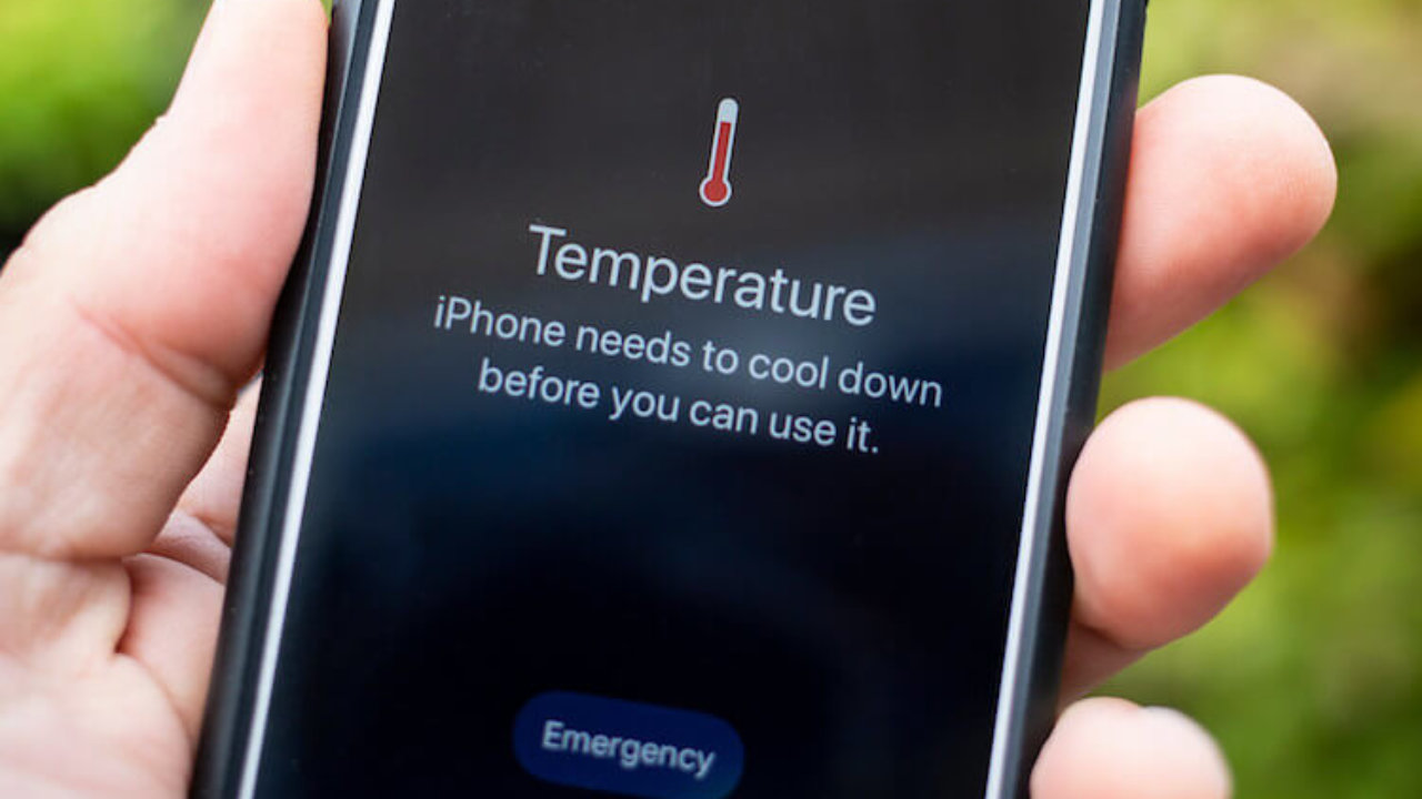 iPhone постоянно перегревается в жару. Что делать, чтобы этого избежать