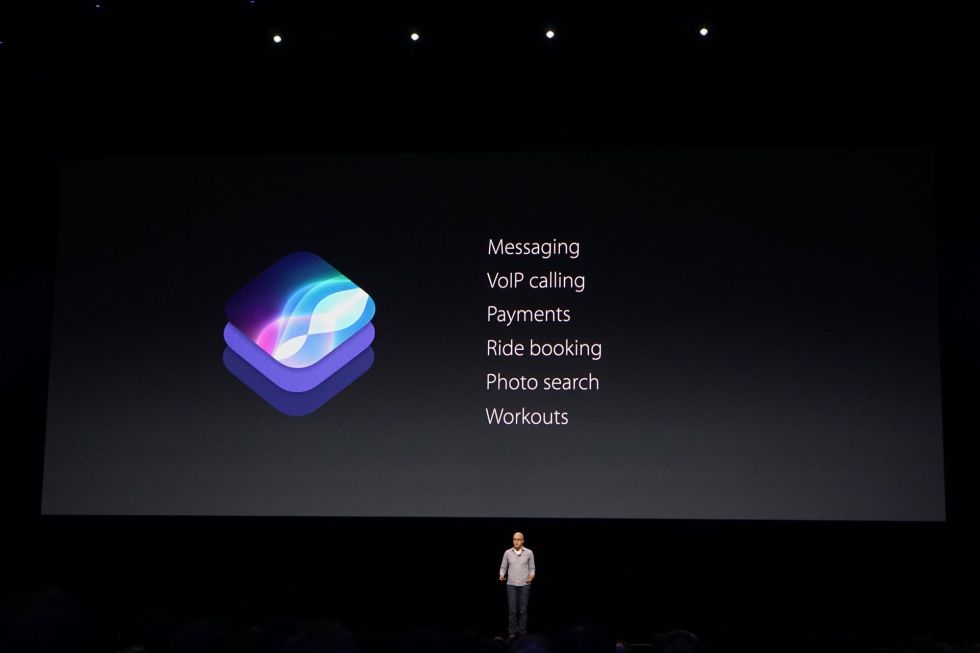 Apple серьёзно ограничит работу Siri в iOS 15. Вызвать такси или перевести деньги голосом будет нельзя