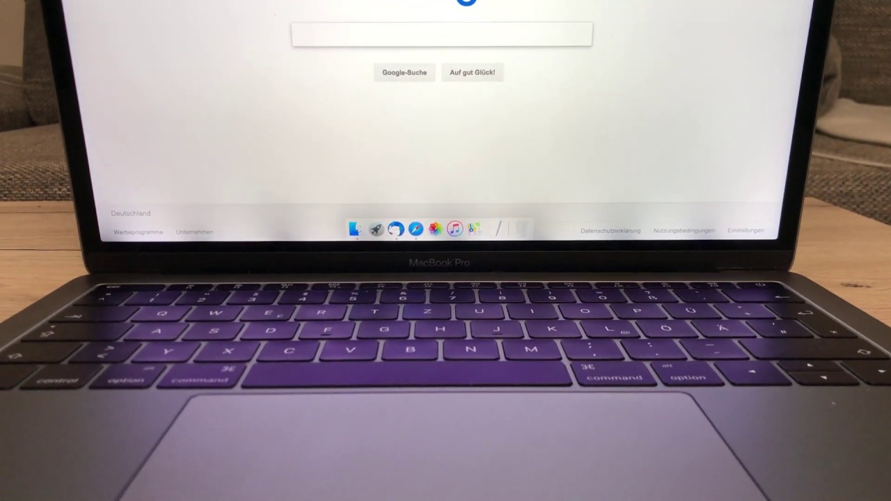 Суд США отклонил иск против Apple из-за поломок шлейфа дисплея MacBook