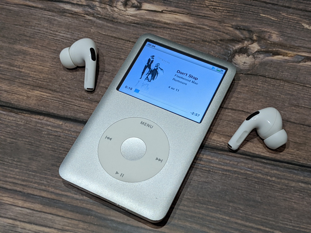 Психанул и купил iPod Classic в 2021 году. Он оказался волшебно хорошим