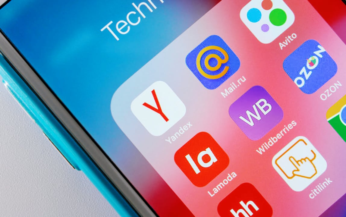 Владельцы iPhone жалуются в Роспотребнадзор на неработающую предустановку отечественных приложений