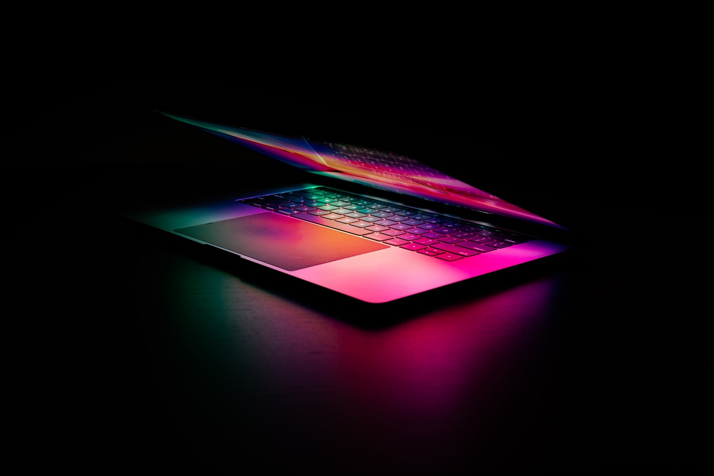 Появился скриншот с характеристиками нового MacBook Pro с процессором M1X