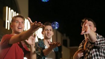 рейтинг зарядных устройств для айфона. ali 10 09 45. рейтинг зарядных устройств для айфона фото. рейтинг зарядных устройств для айфона-ali 10 09 45. картинка рейтинг зарядных устройств для айфона. картинка ali 10 09 45. С октября 2020 года, как только Apple упростила комплект iPhone, возник вопрос выбора зарядного устройства для смартфона. Либо обладатель нового девайса — при условии, что до этого у него не было никакого смартфона — вынужден докупить аксессуар. Либо же старый зарядник на 5 Вт его уже не устраивает. рейтинг зарядных устройств для айфона. ali 10 09 45. рейтинг зарядных устройств для айфона фото. рейтинг зарядных устройств для айфона-ali 10 09 45. картинка рейтинг зарядных устройств для айфона. картинка ali 10 09 45. С октября 2020 года, как только Apple упростила комплект iPhone, возник вопрос выбора зарядного устройства для смартфона. Либо обладатель нового девайса — при условии, что до этого у него не было никакого смартфона — вынужден докупить аксессуар. Либо же старый зарядник на 5 Вт его уже не устраивает.