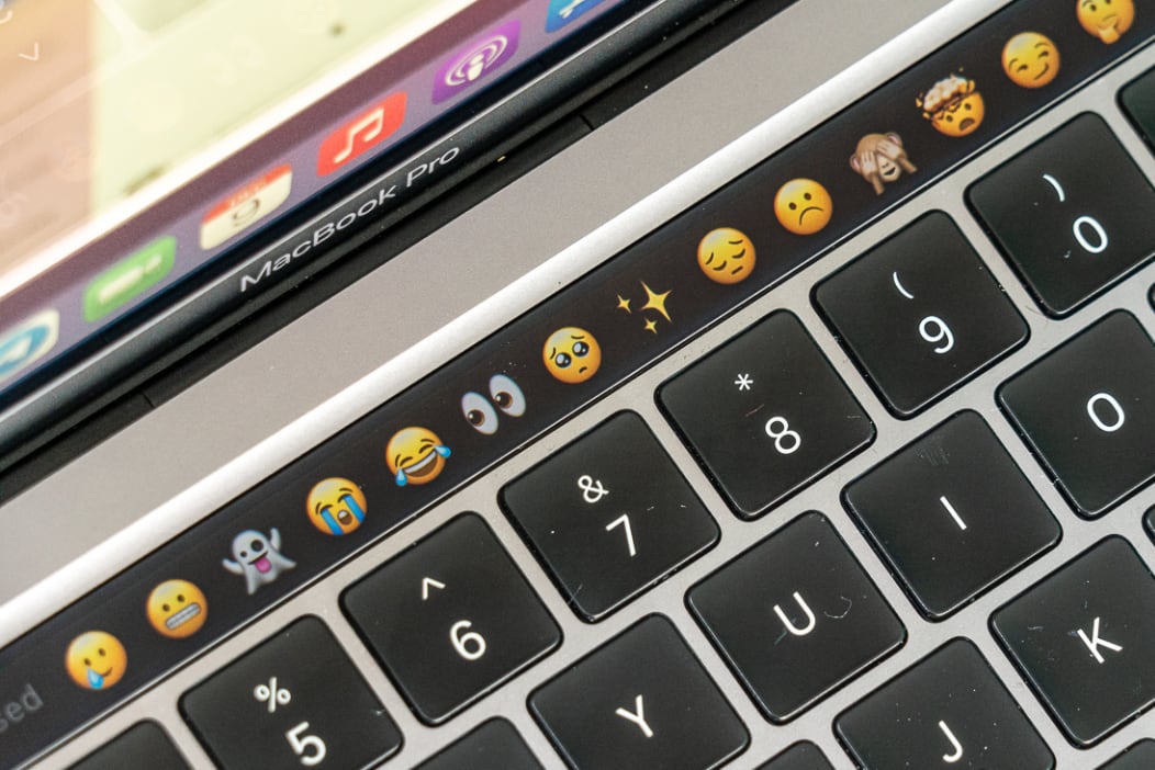 В новых MacBook Pro появятся большие функциональные клавиши вместо Touch Bar