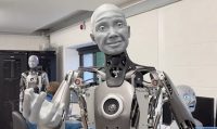Восстание машин скоро. Удивительный робот Ameca настолько похож на человека, что уже свободно шутит с людьми