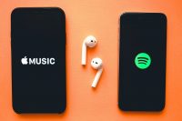 Apple Music стал вторым популярности стриминговым сервисом в мире, на первом месте Spotify