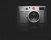 Leica перевыпустила культовую  камеру Leica M11. На нее снимали Бред Питт и Королева Елизавета