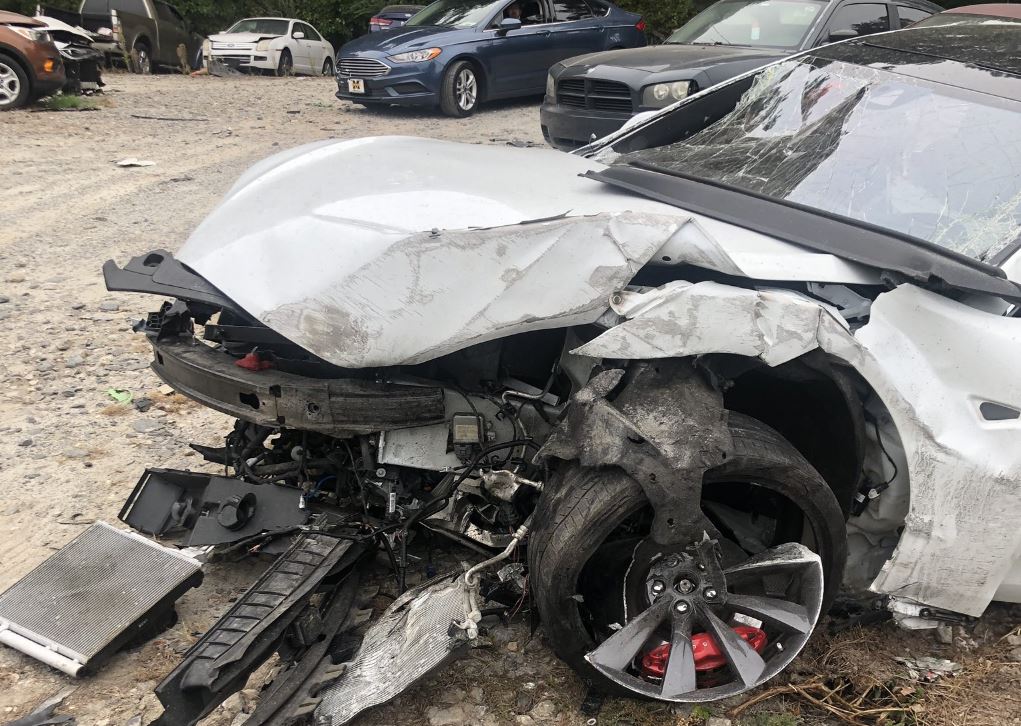 На водителя Tesla впервые завели уголовное дело о смертельном ДТП с участием автопилота